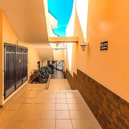 Recently Renovated Seaviews Paradise Court