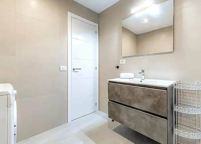 Renovated Seaviews Paradise Court Costa Adeje (Tenerife)