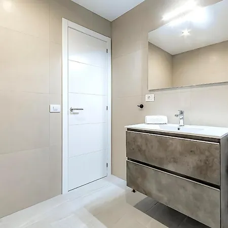 Recently Renovated Seaviews Paradise Court Costa Adeje (Tenerife)